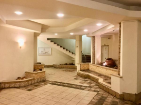 Modern Apartment Metro A